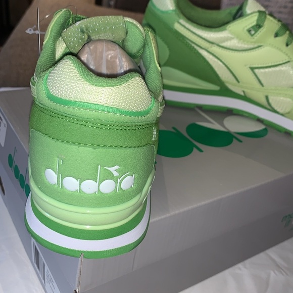 BNWT DIADORA Gelato Style Lime Green Yellow Shoe - Picture 3 of 7